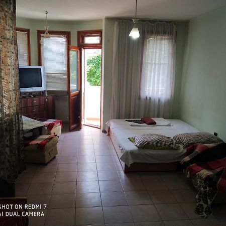 Apartment Center Варна Екстер'єр фото