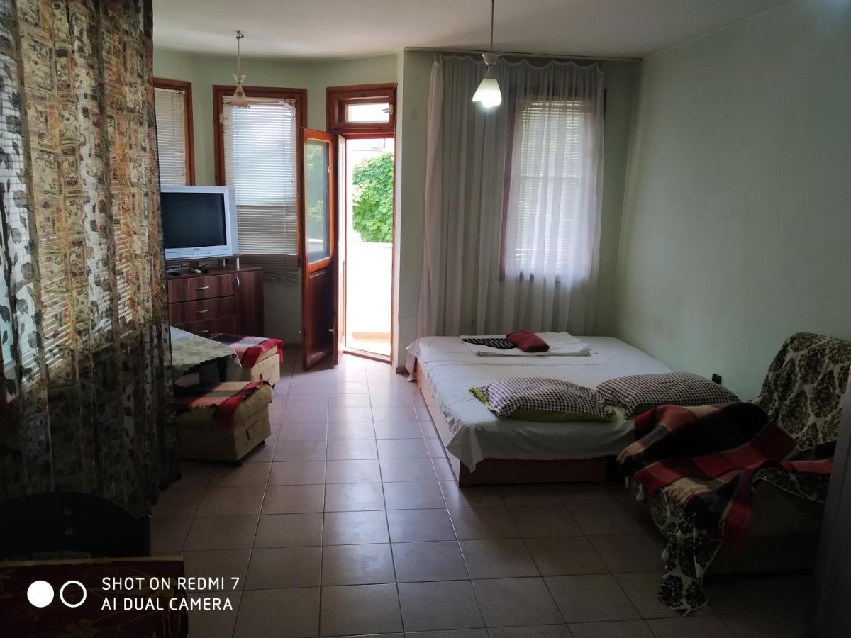 Apartment Center Варна Екстер'єр фото